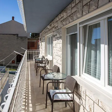 Blaz Appartement *